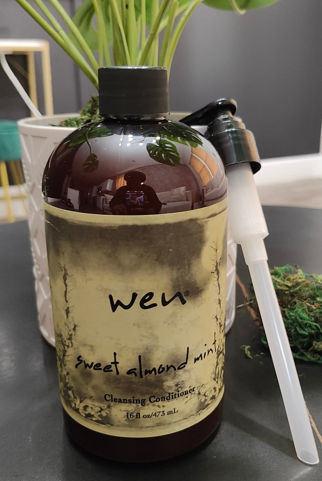 Wen Cleansing Conditioner 16 oz New Sweet Almond Mint Sealed Under Cap With Pump
