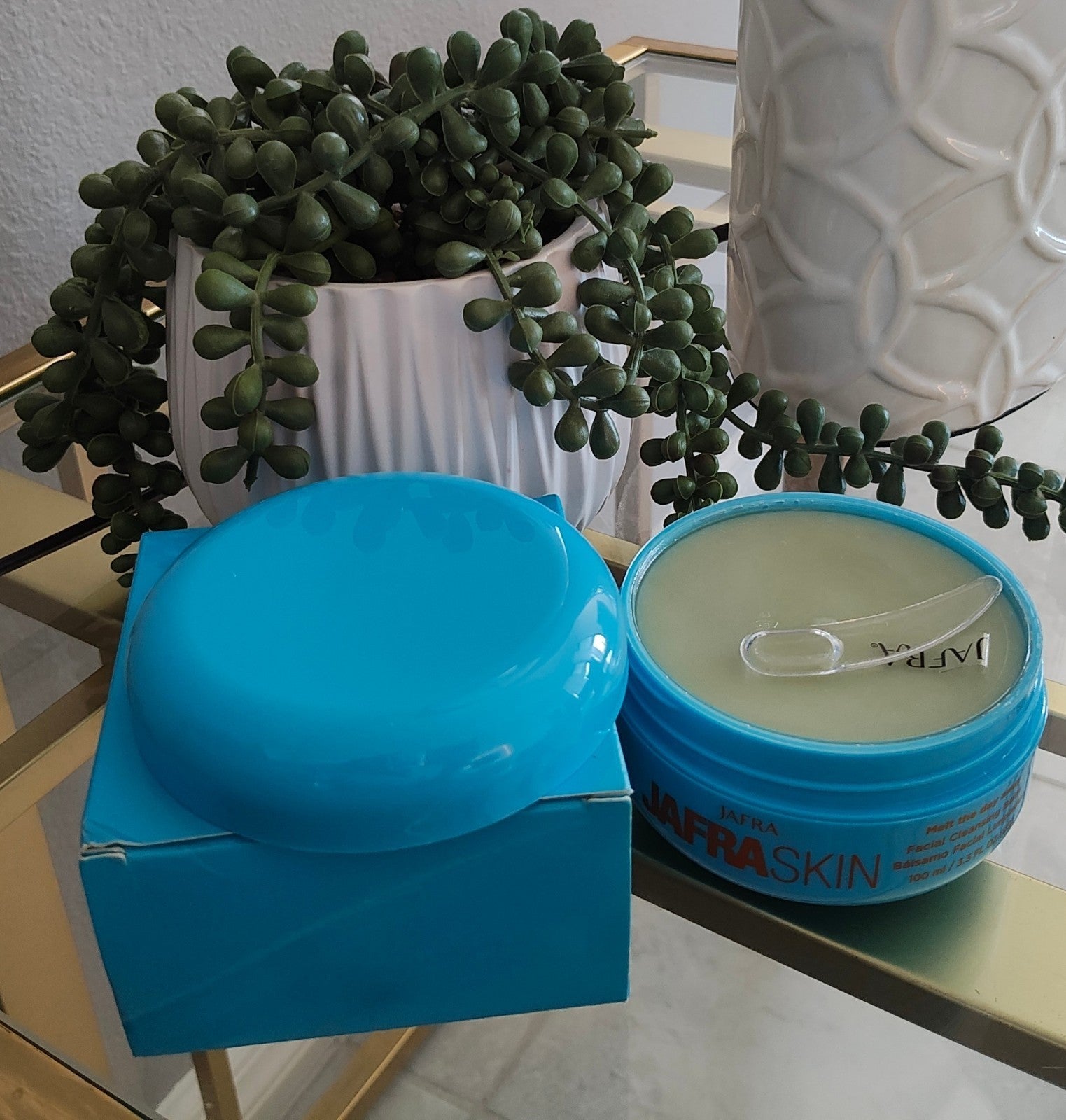 NIB JafraSkin Holiday Trio Skin care 4 PC Set Cleanser,Hydrator, Sun and Mask